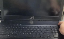 华硕电脑开机黑屏怎么解决？