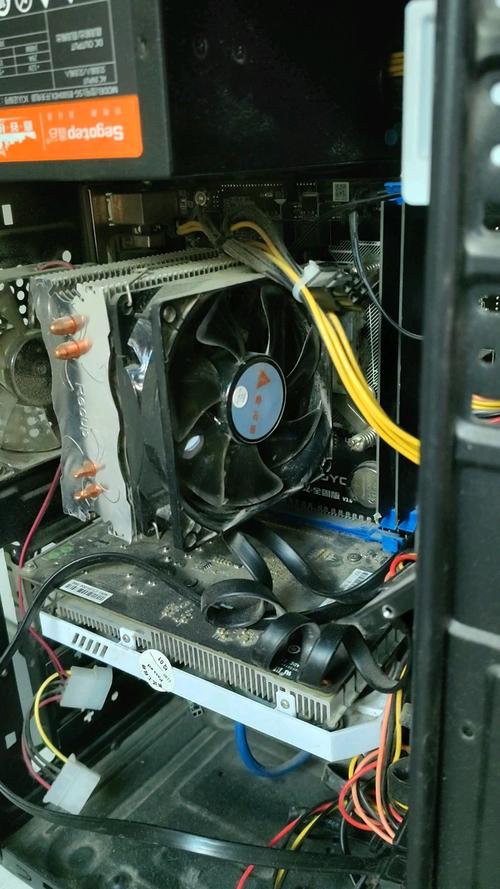 电脑风扇转一下停一下开不了机怎么办？-图2