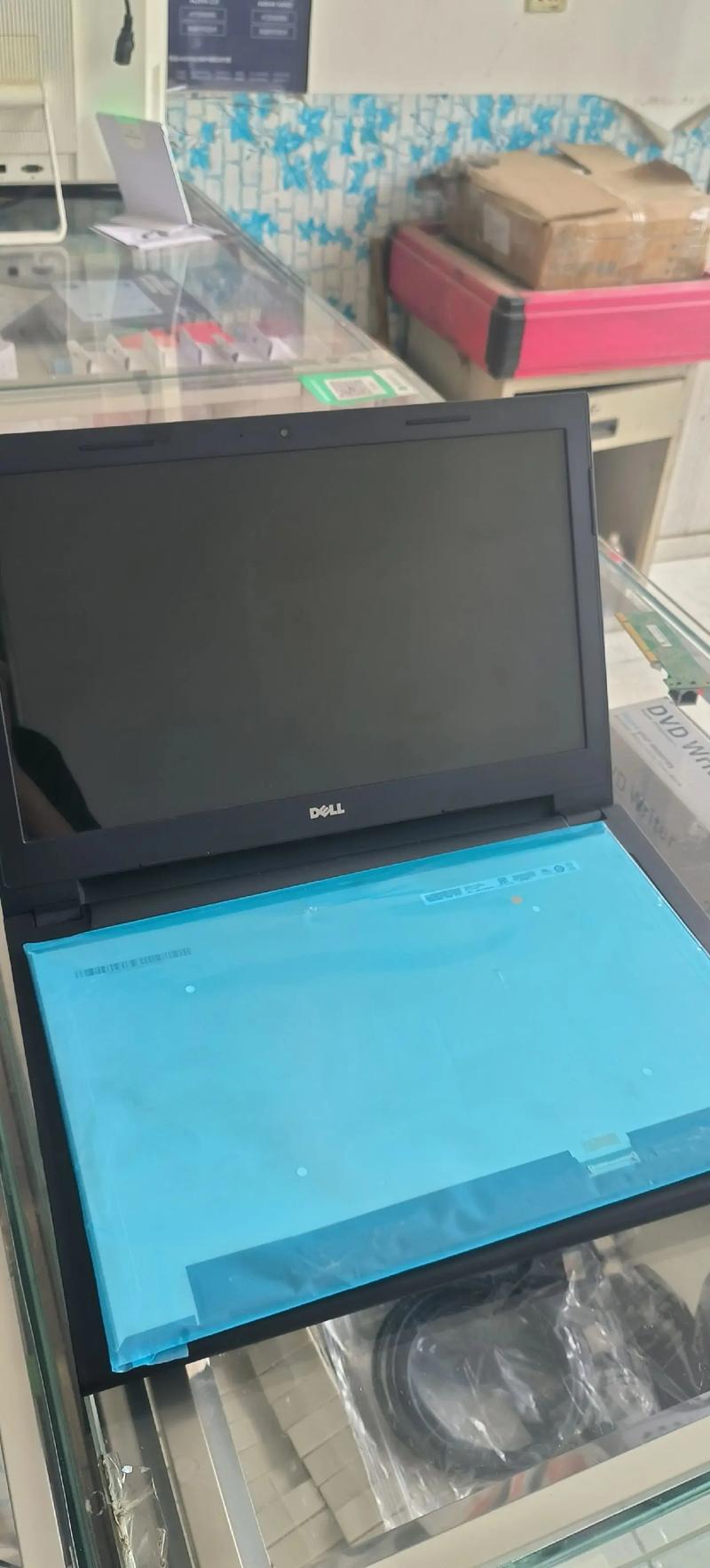 笔记本屏幕维修费用是多少？-图3