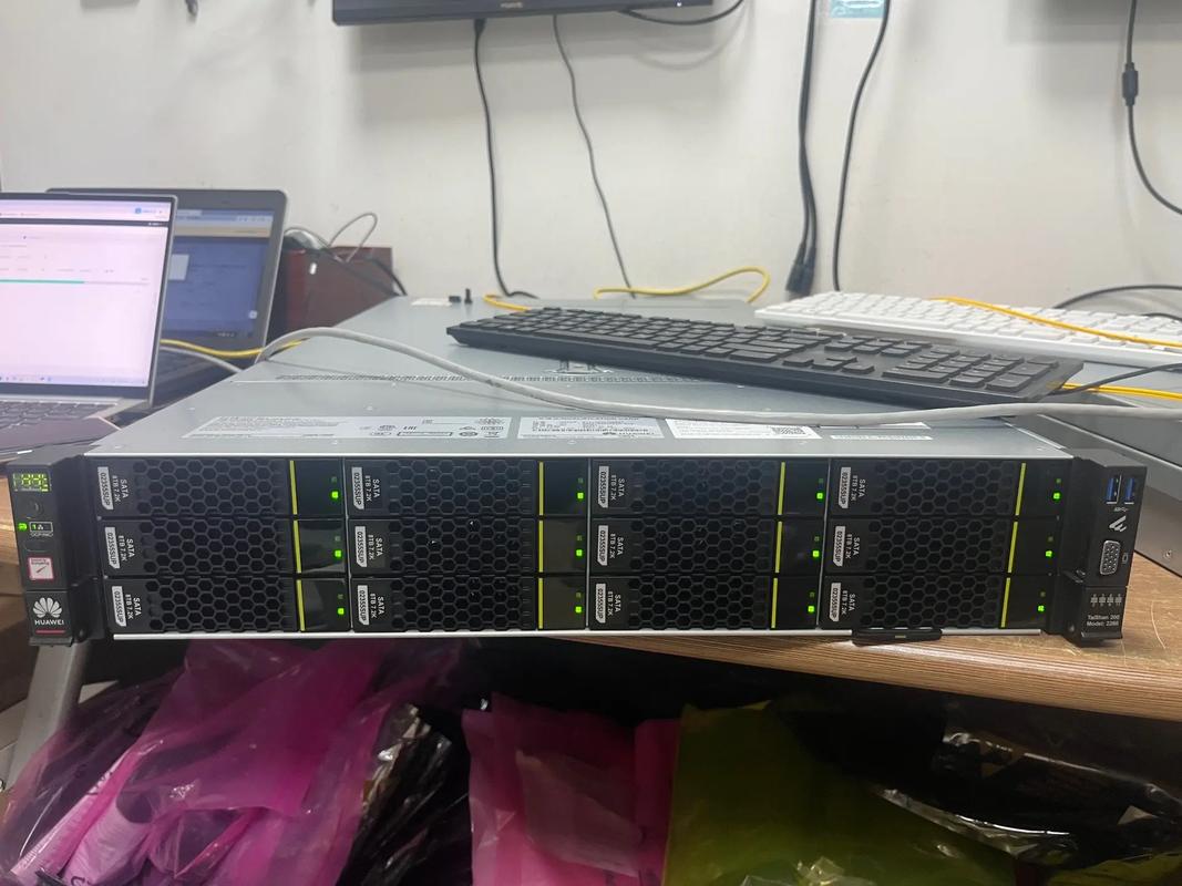 CentOS6.5 Web服务器如何搭建与配置?-图1 CentOS6.5 Web服务器如何搭建与配置?-图1