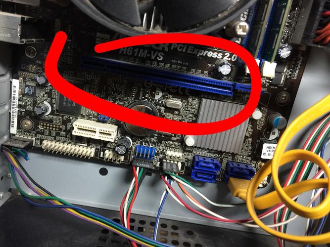 台式机集成显卡藏在哪儿?主板还是CPU里?-图1 台式机集成显卡藏在哪儿?主板还是CPU里?-图1