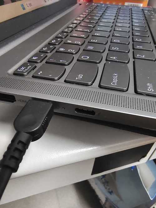 笔记本USB接口没反应怎么办？-图1