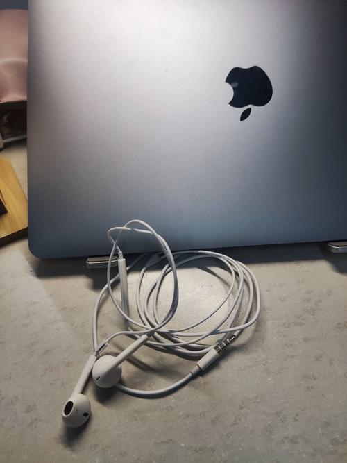 iPhone耳机插电脑没声音怎么办？-图1