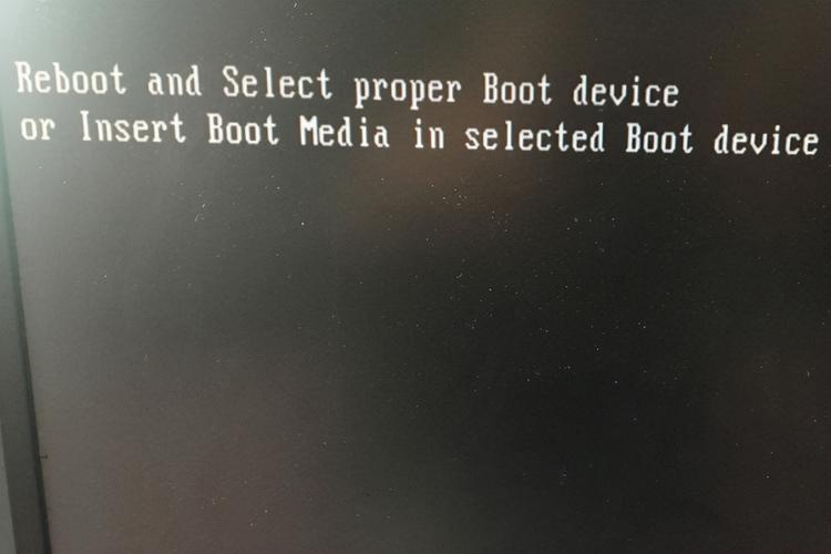 电脑开机桌面空白，文件去哪了？-图3