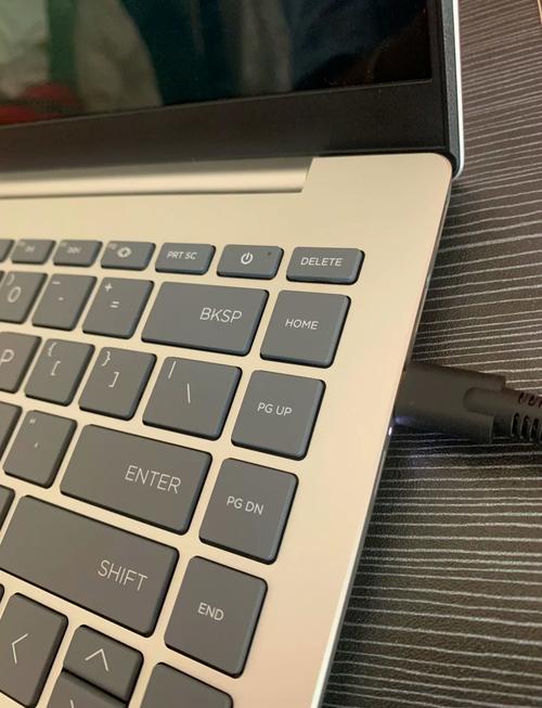 惠普笔记本开机键在哪？怎么开？-图1