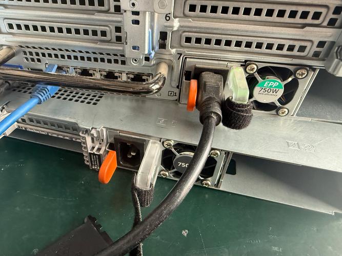 戴尔服务器如何用光驱启动？-图1